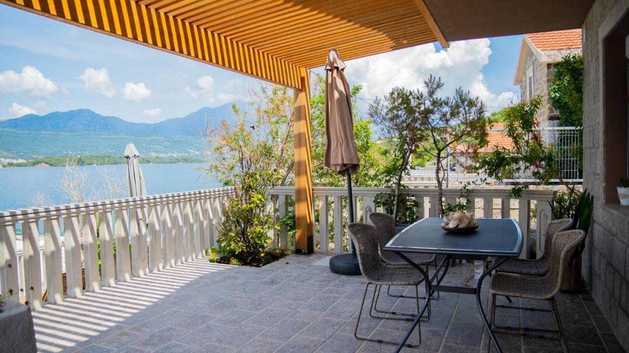 Family House Bjelila Villa ติวัต ภายนอก รูปภาพ