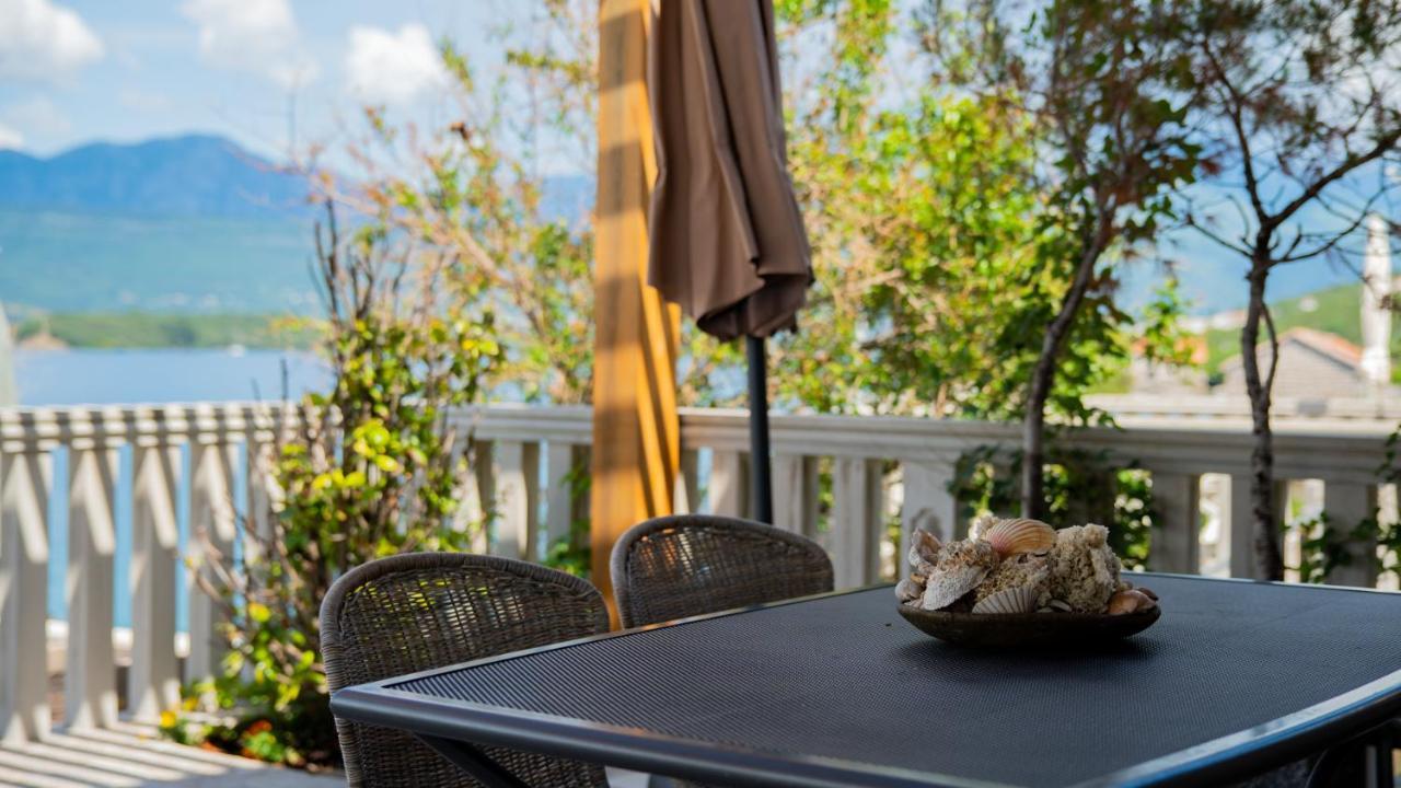 Family House Bjelila Villa ติวัต ภายนอก รูปภาพ