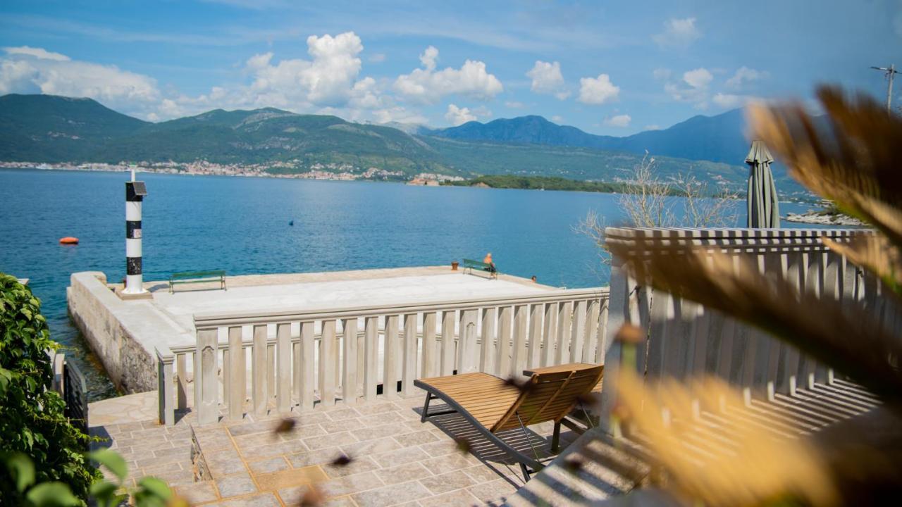 Family House Bjelila Villa ติวัต ภายนอก รูปภาพ